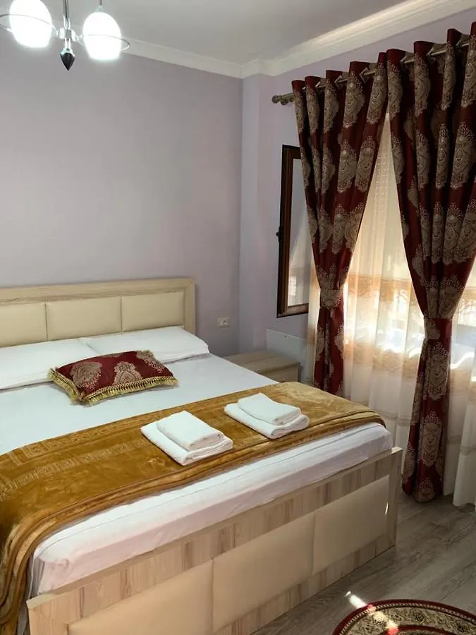 Vila Leo Lux Korça