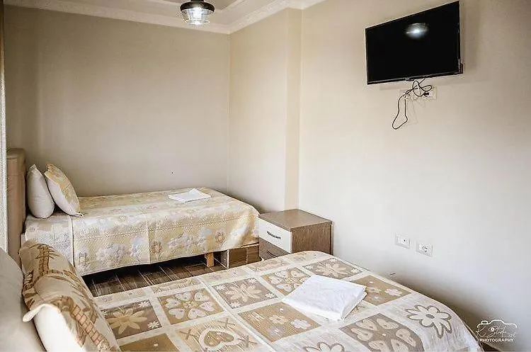 Vila Leo Lux Korce